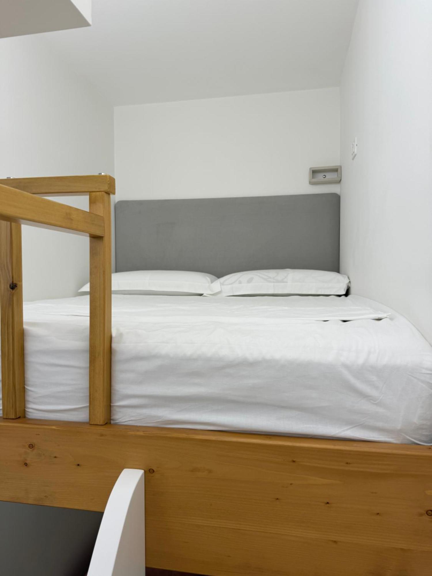 Guest Room Angolo Toscano Вльора Екстер'єр фото